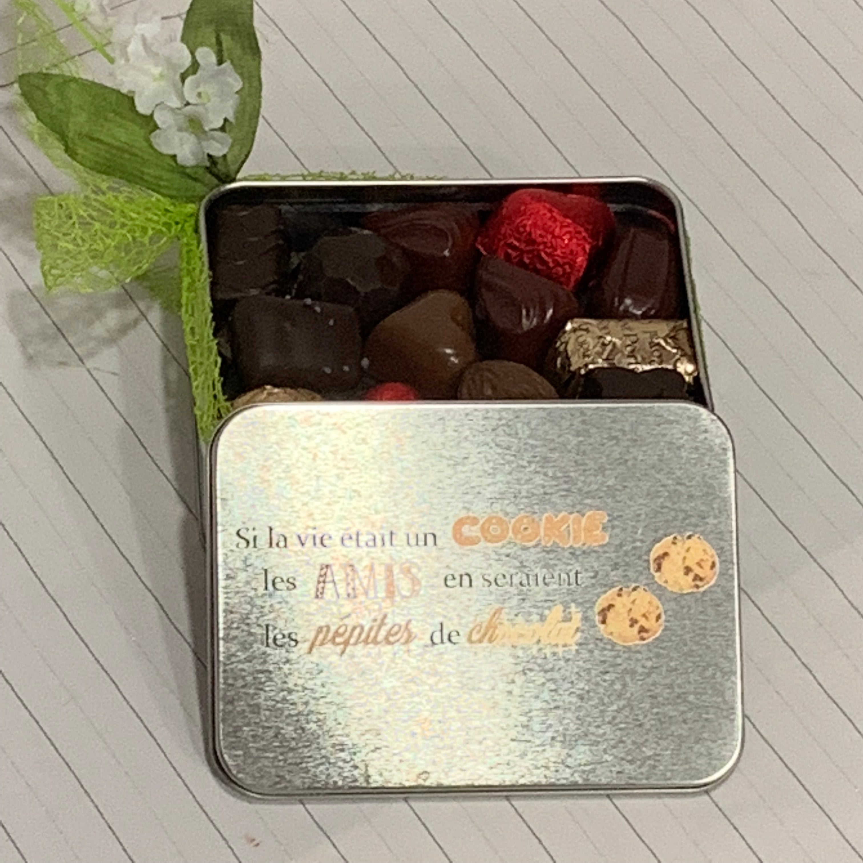 BOITE A MESSAGE garnie de chocolats
