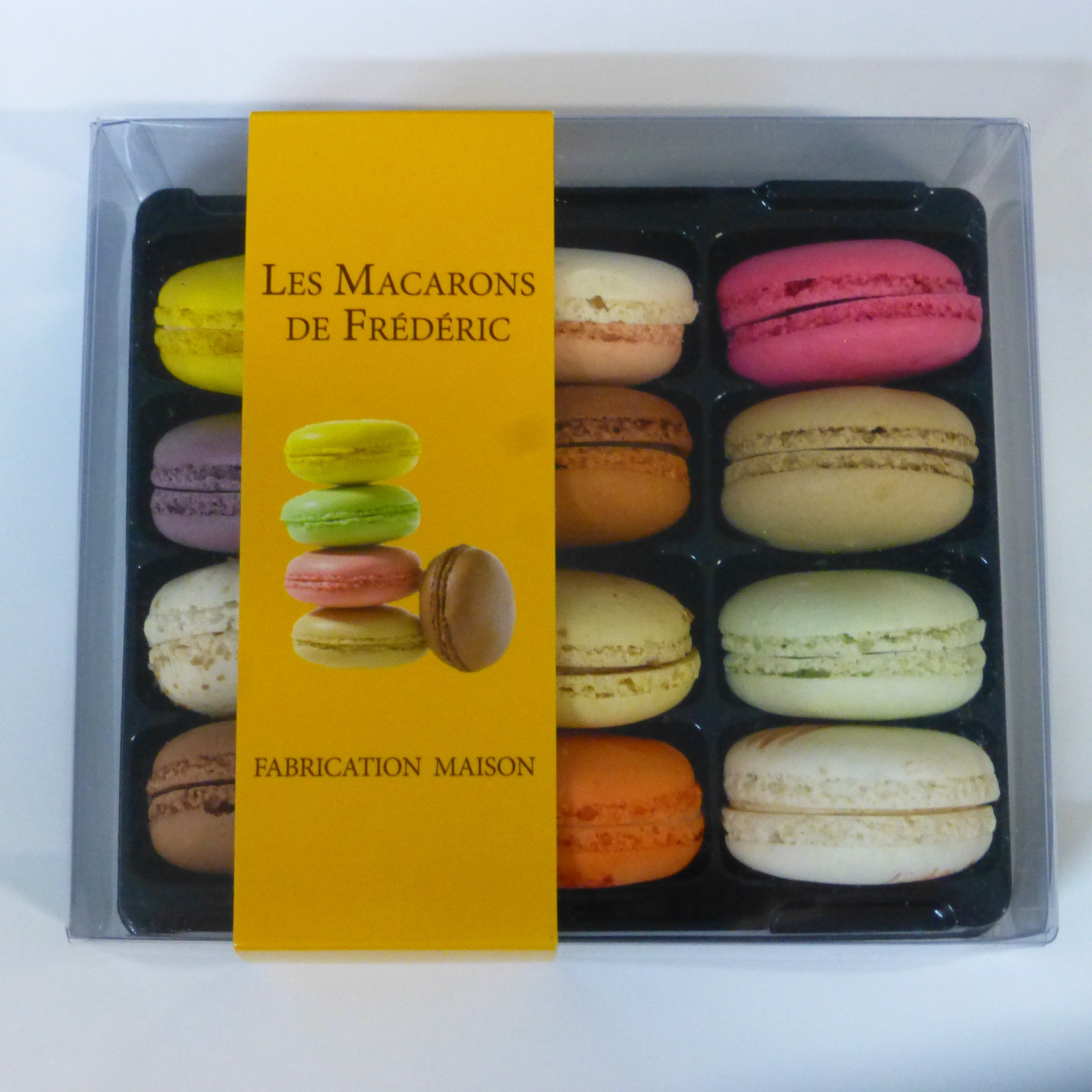 LES MACARONS DE FREDERIC EN COFFRETS